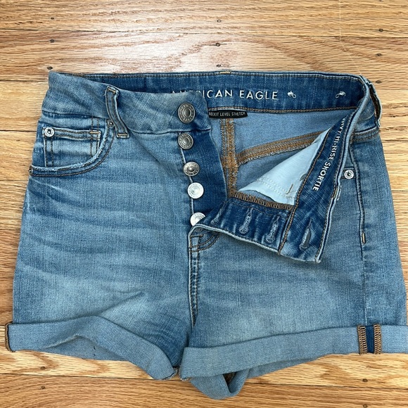 American Eagle Ne(x)t Level Stretch button fly denim shorts size 0 - Picture 2 of 4